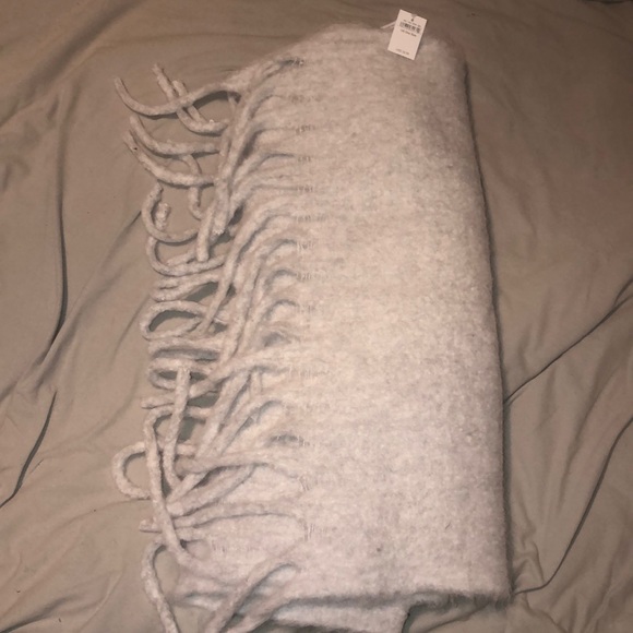 NEW: THICK SOFT American Eagle Scarf